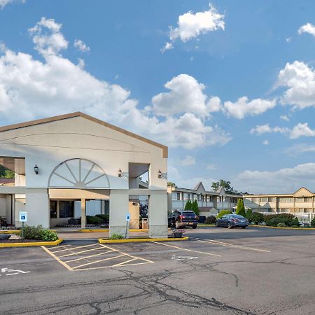 Quality Inn & Suites Vestal Binghamton Near University Kültér fotó