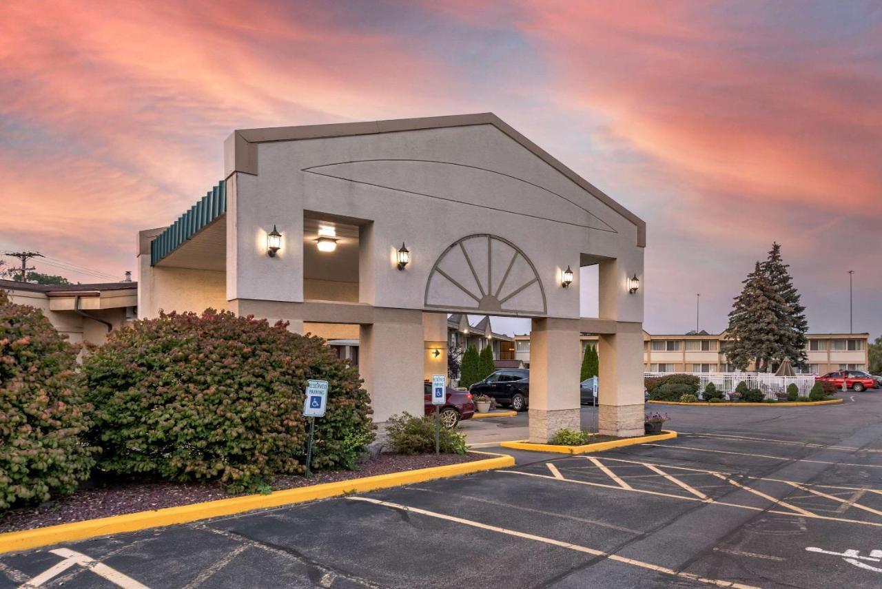 Quality Inn & Suites Vestal Binghamton Near University Kültér fotó