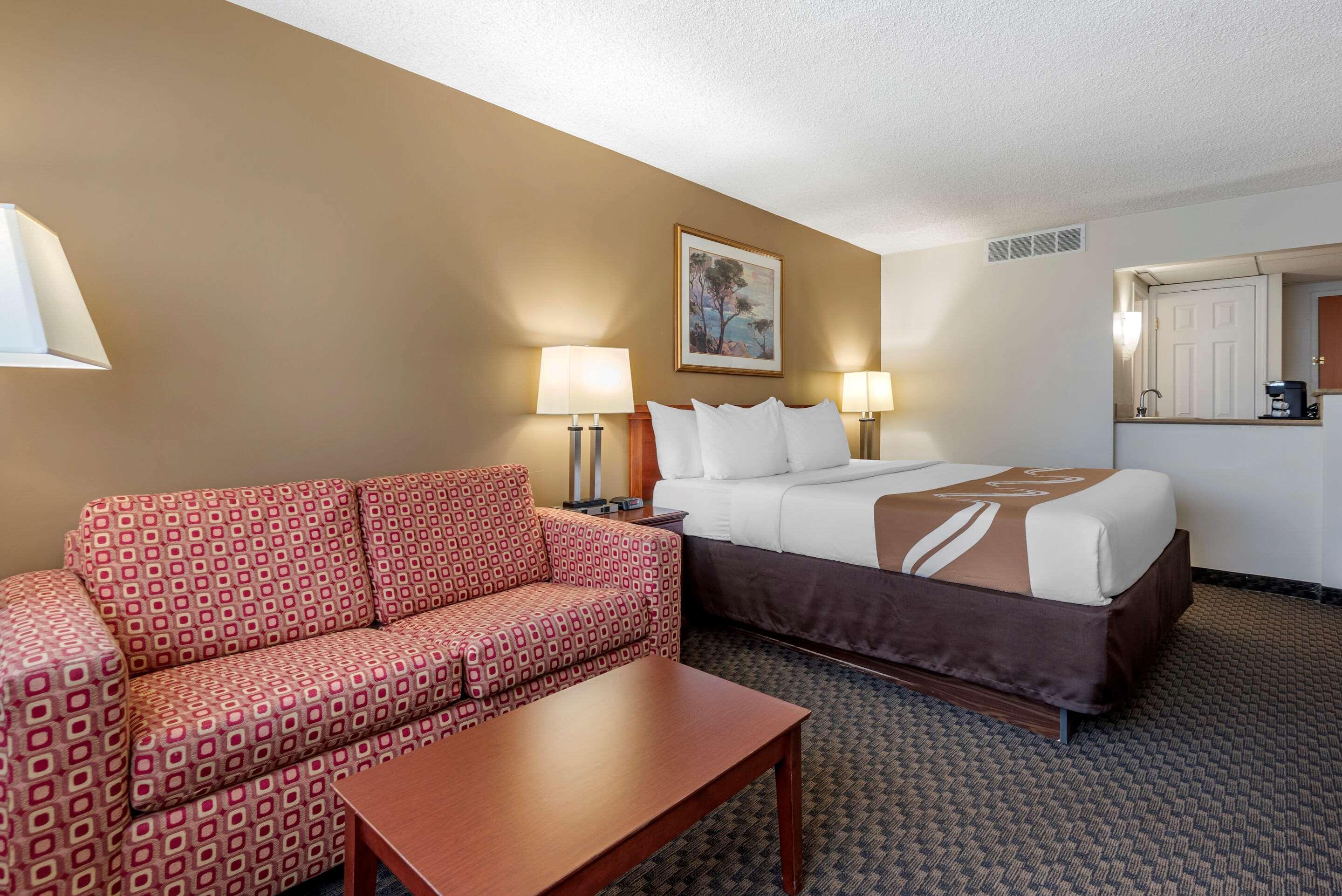 Quality Inn & Suites Vestal Binghamton Near University Kültér fotó